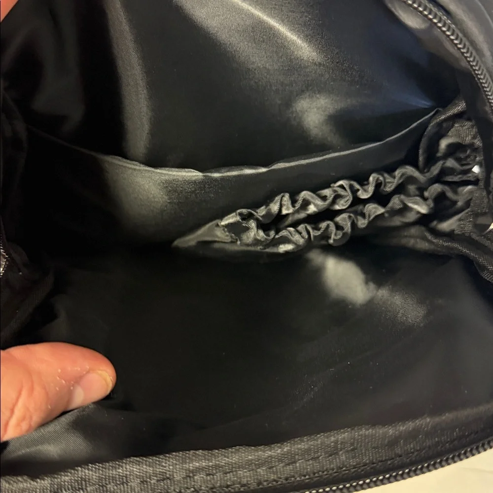 DSW Black Nylon Crossbody Travel Bag 9x12